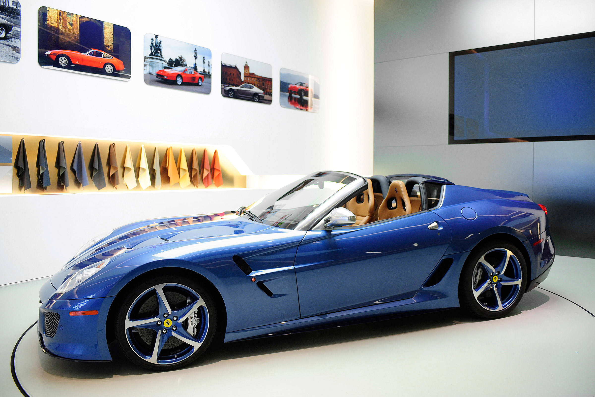 Ferrari SuperAmerica 45 - front quarter