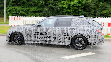 BMW 3-Series Touring – side