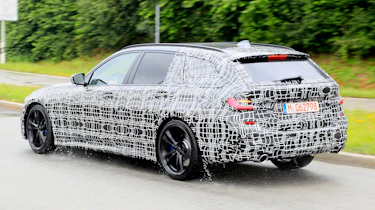 BMW 3-Series Touring – rear quarter