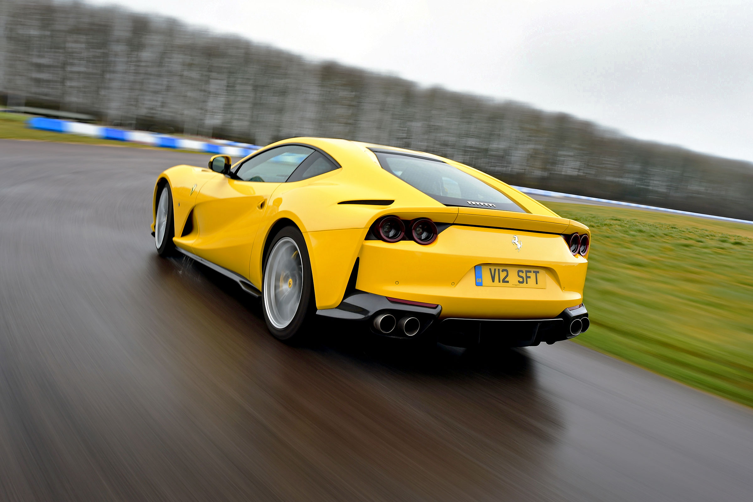 Ferrari 812 Superfast – rear quarter