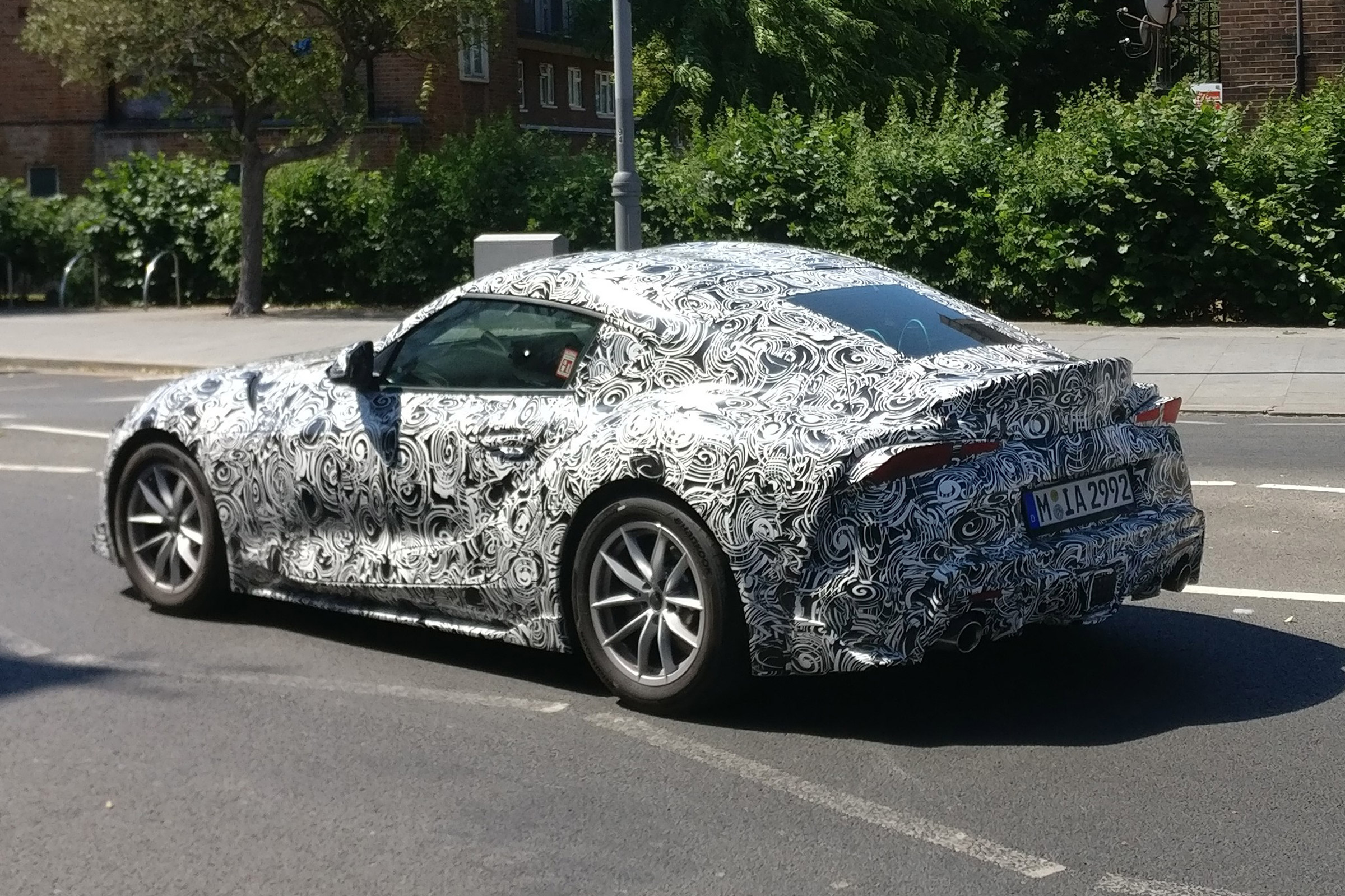 Supra spy rear