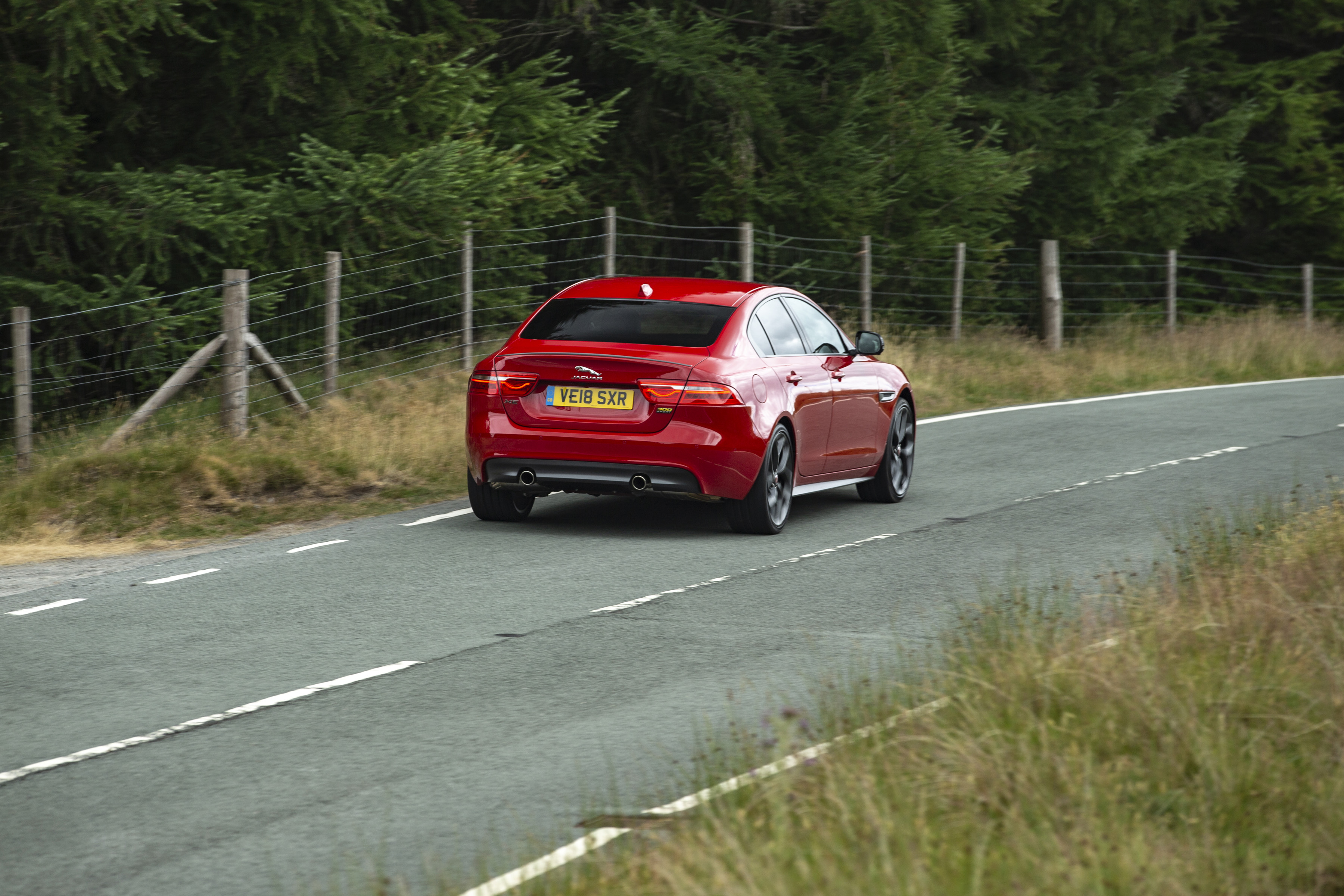 Jaguar XE 300 Sport - rear