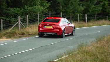 Jaguar XE 300 Sport - rear