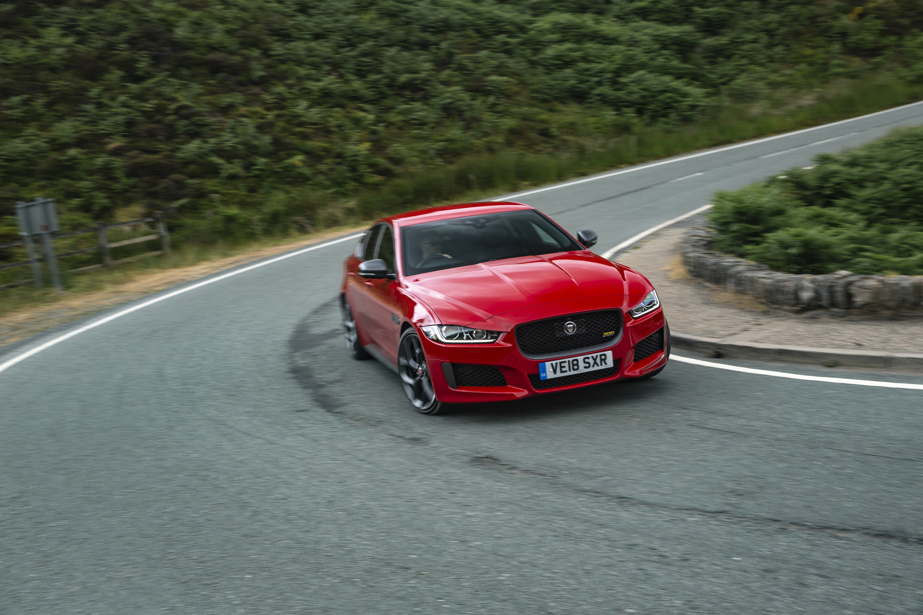 Jaguar XE 300 Sport - front quarter