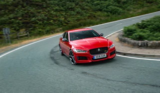 Jaguar XE 300 Sport - front quarter