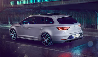 SEAT Leon ST Cupra Carbon Edition - rear