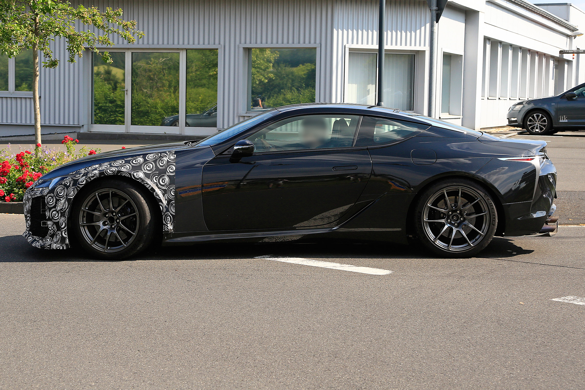 Lexus LC F prototype - side