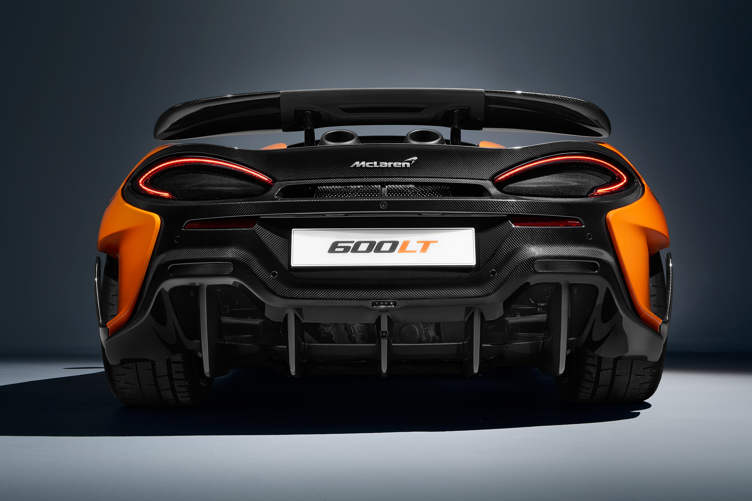 McLaren 600LT full specs - tail