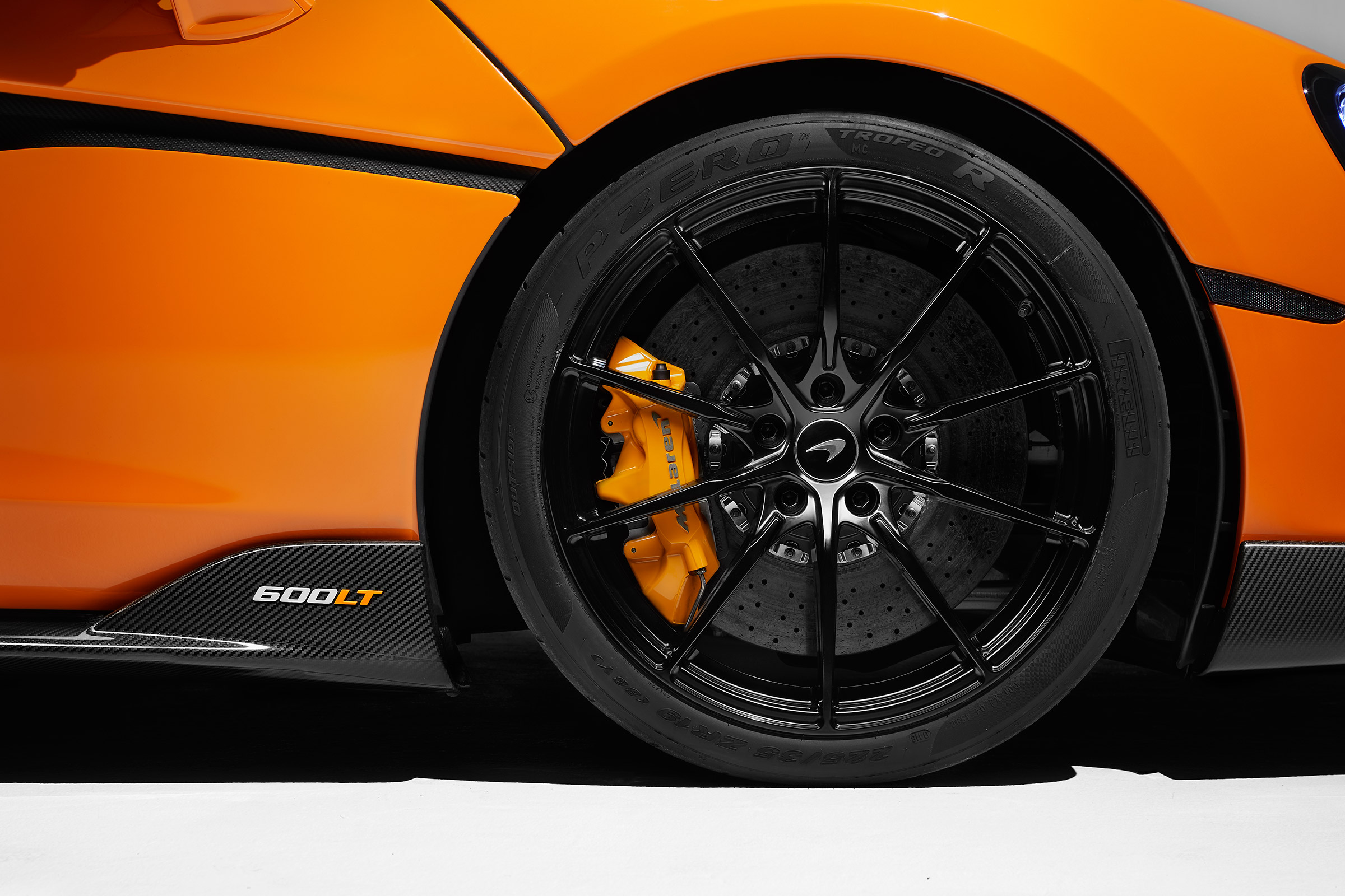 McLaren 600LT full specs - wheel