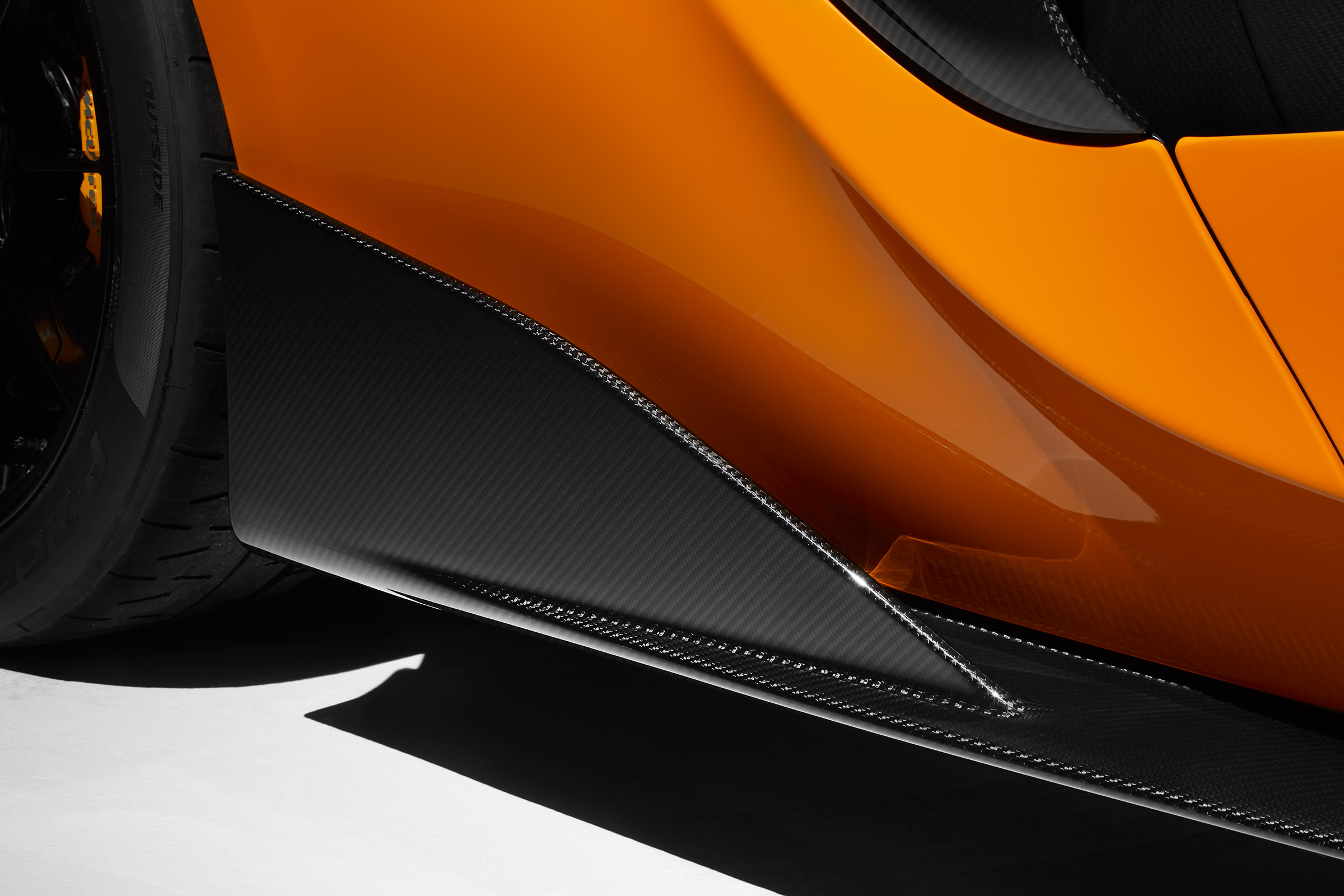 McLaren 600LT full specs - plane