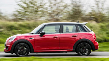 MY18 Mini Cooper hatch - profile