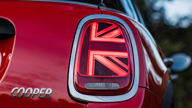 MY18 Mini Cooper hatch - rear lights