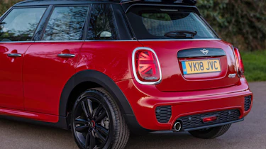 MY18 Mini Cooper hatch - rear