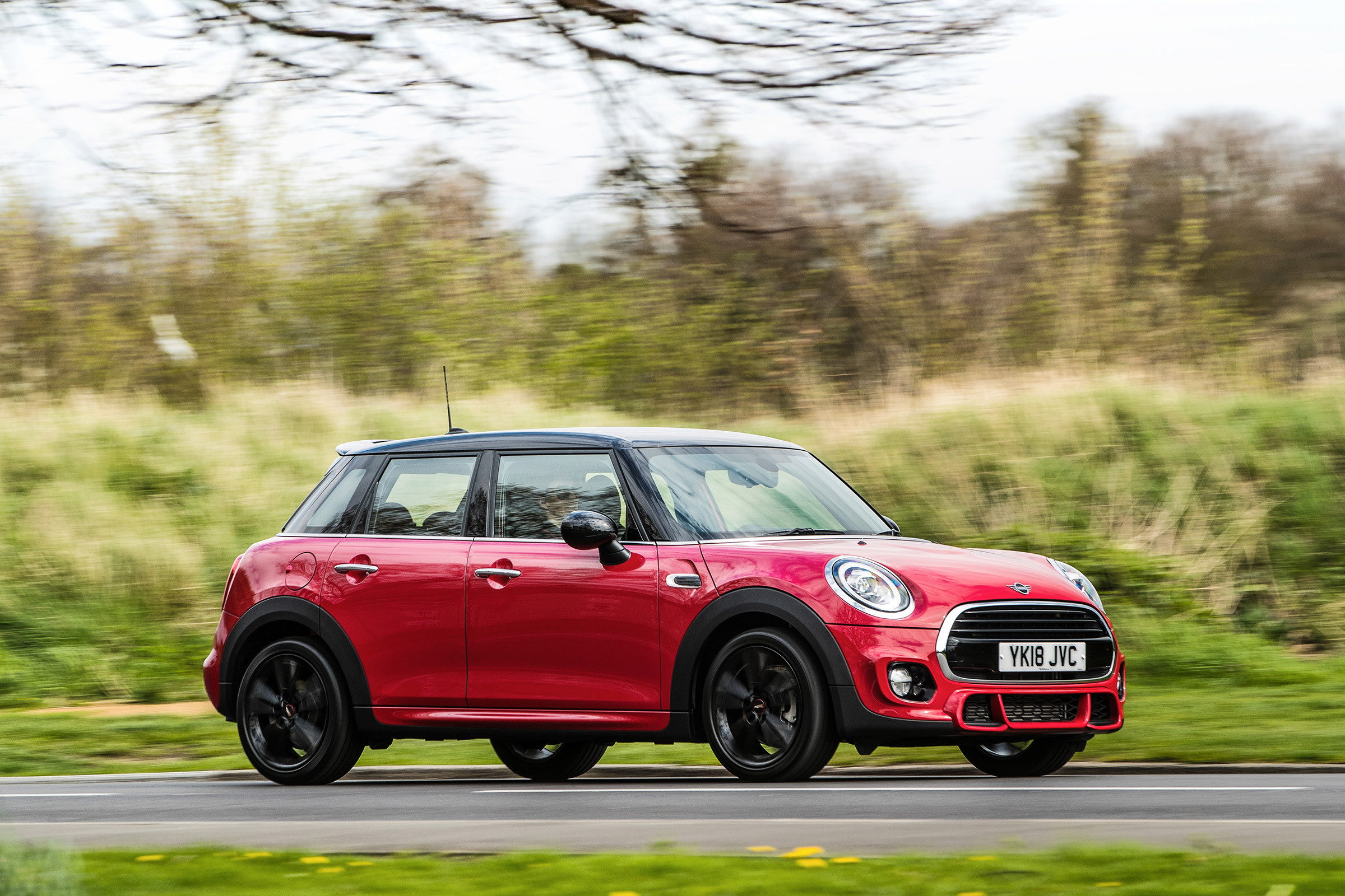 MY18 Mini Cooper hatch - front