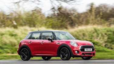 MY18 Mini Cooper hatch - front