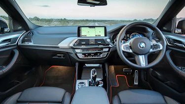 2018 BMW X4 20d drive - interior
