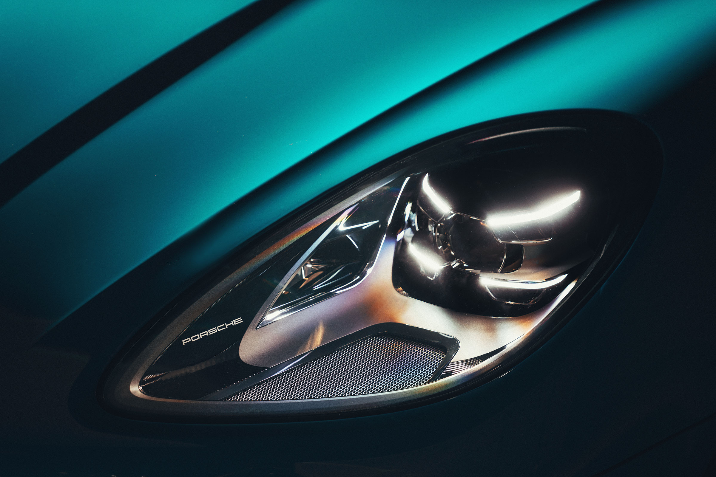 Porsche Macan – headlights
