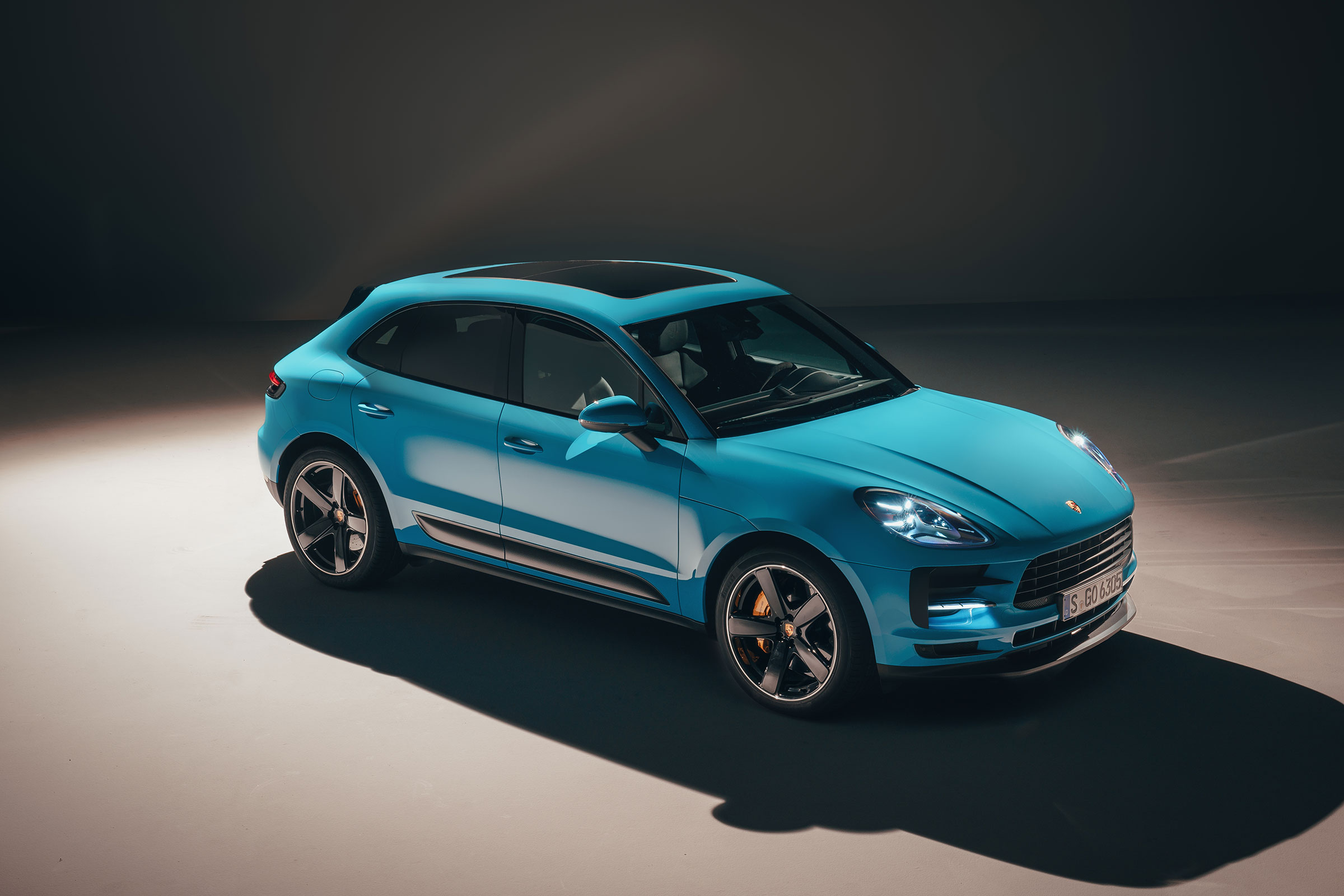 Porsche Macan – front quarter