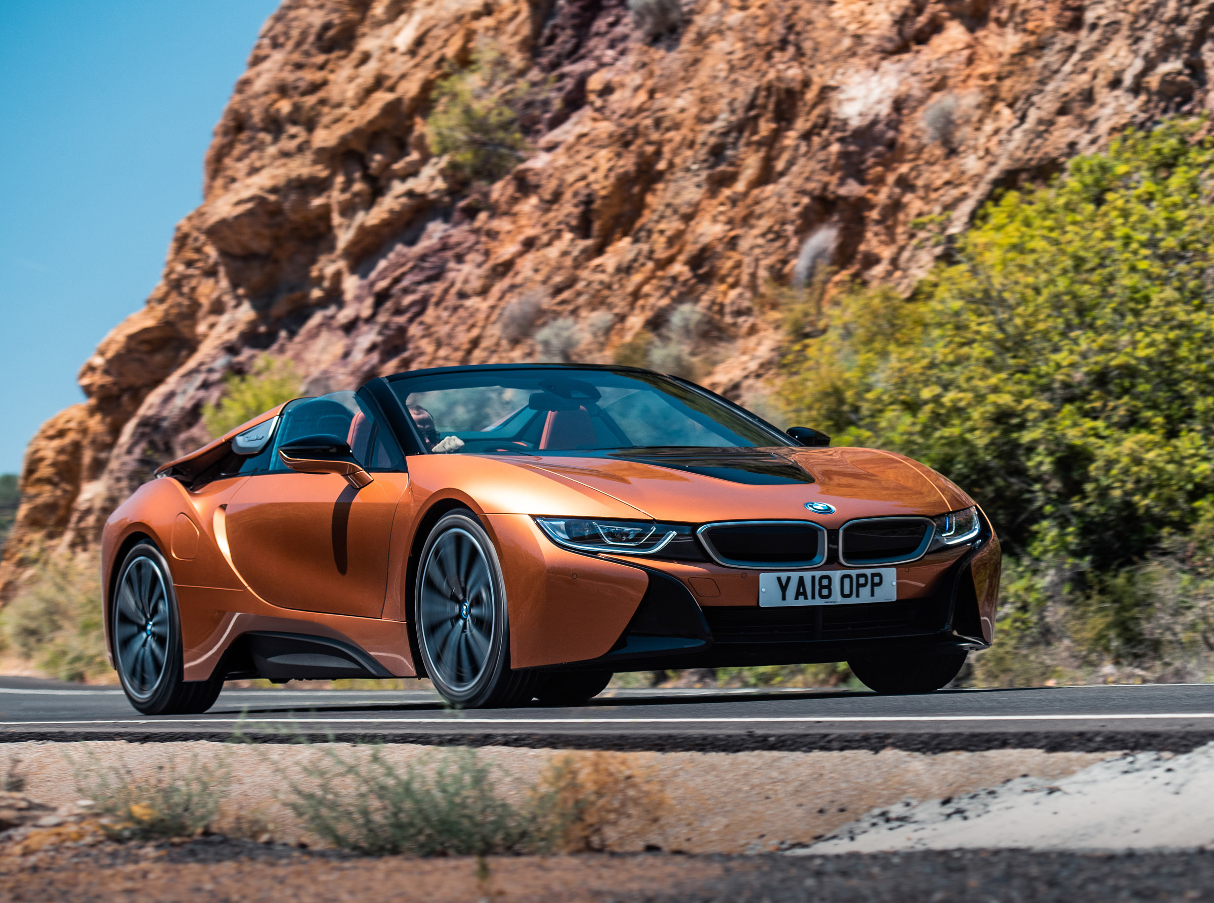 BMW i8 Roadster cornering