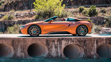 BMW i8 Roadster side