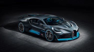 Bugatti Divo - front quarter