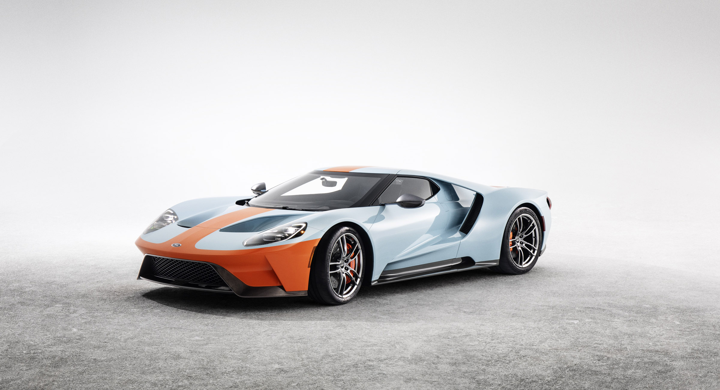 Ford GT heritage edition - front quarter