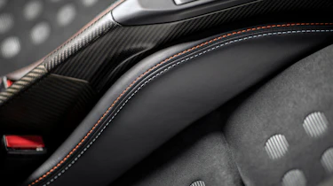 Ford GT heritage edition - interior