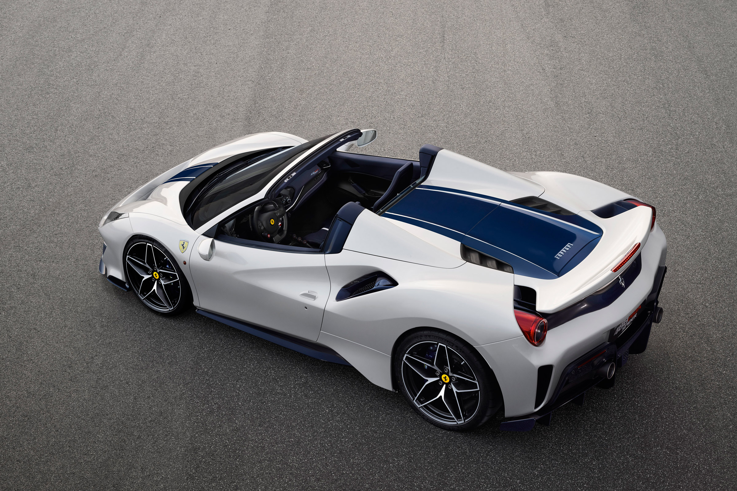 Ferrari 488 Pista Spider - rear quarter