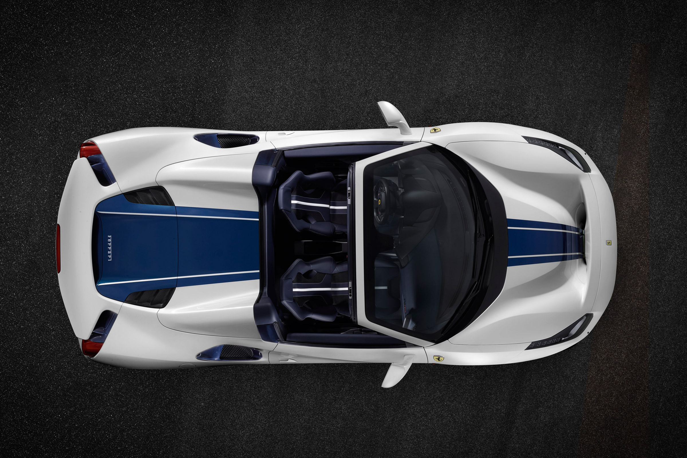 Ferrari 488 Pista Spider - top