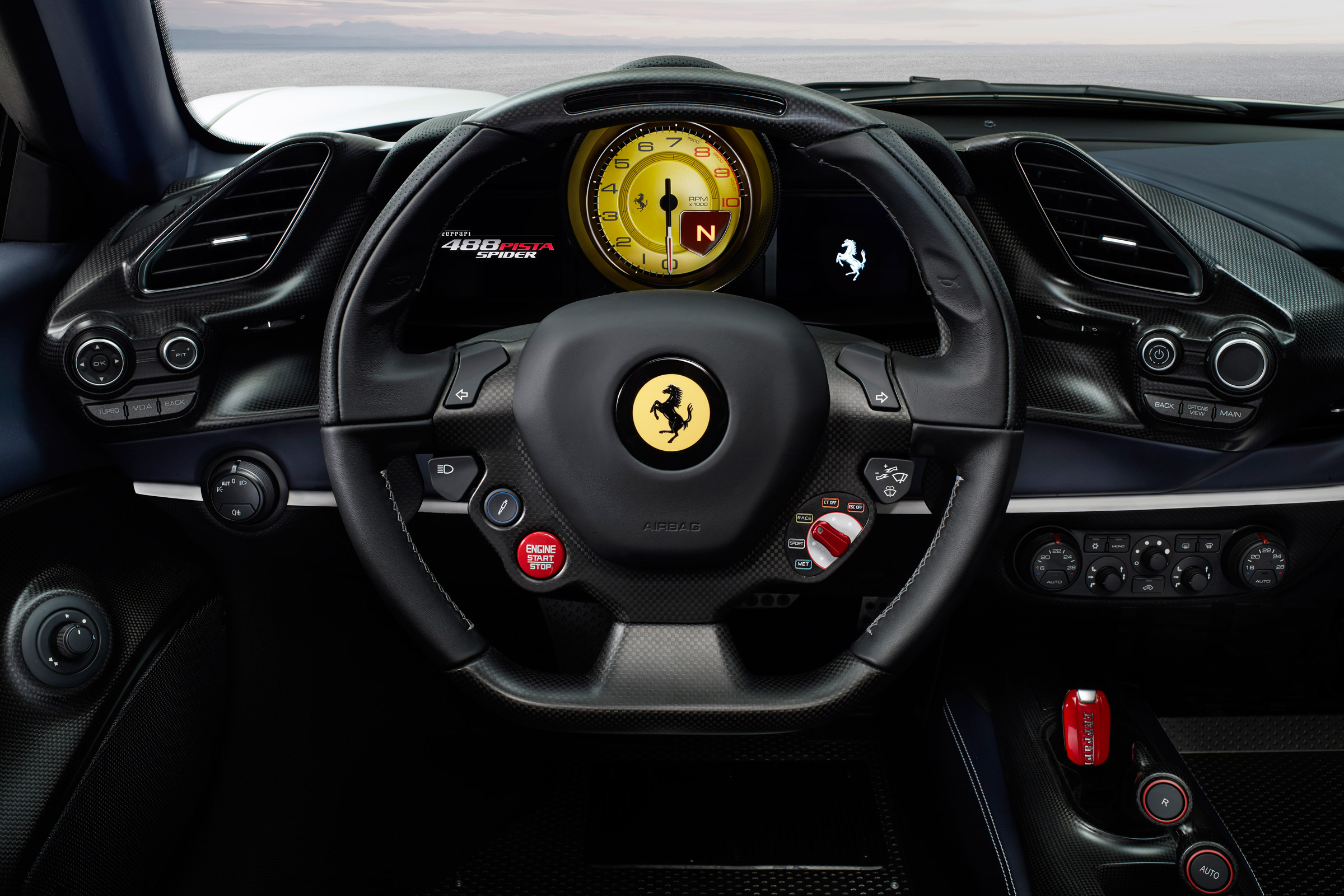 Ferrari 488 Pista Spider - dash