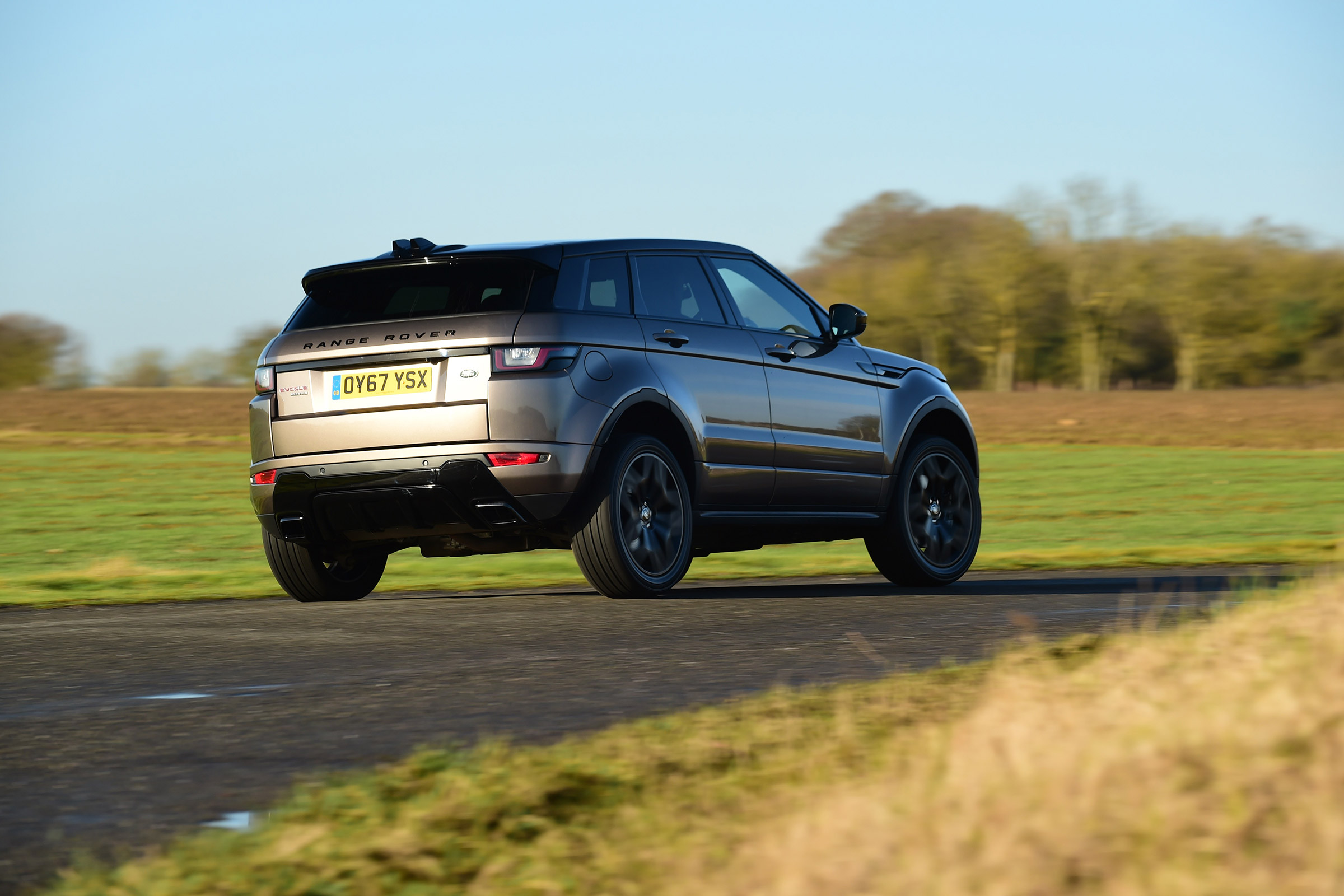 Range Rover Evoque 67 - rear quarter