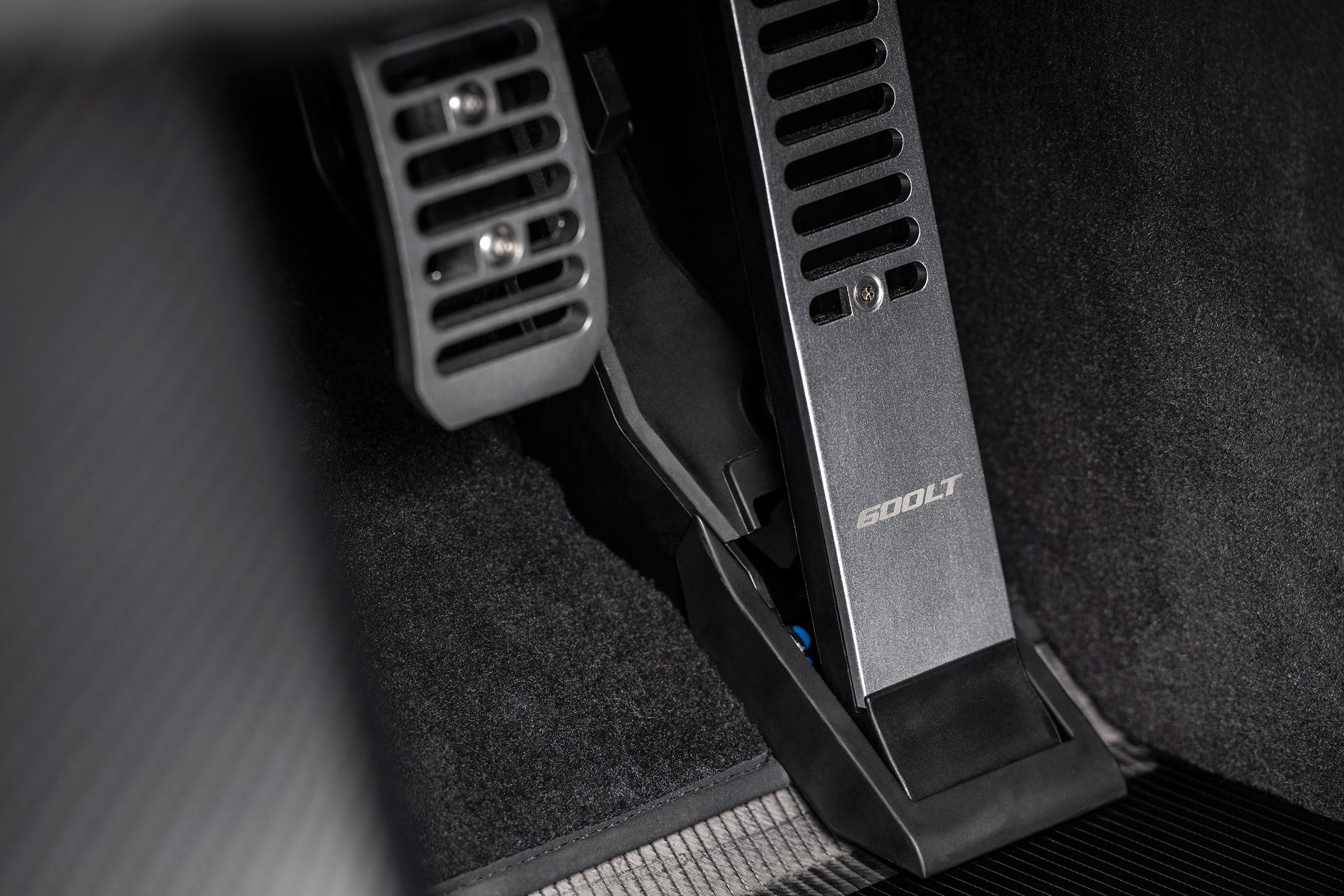 McLaren 600LT MSO - pedals
