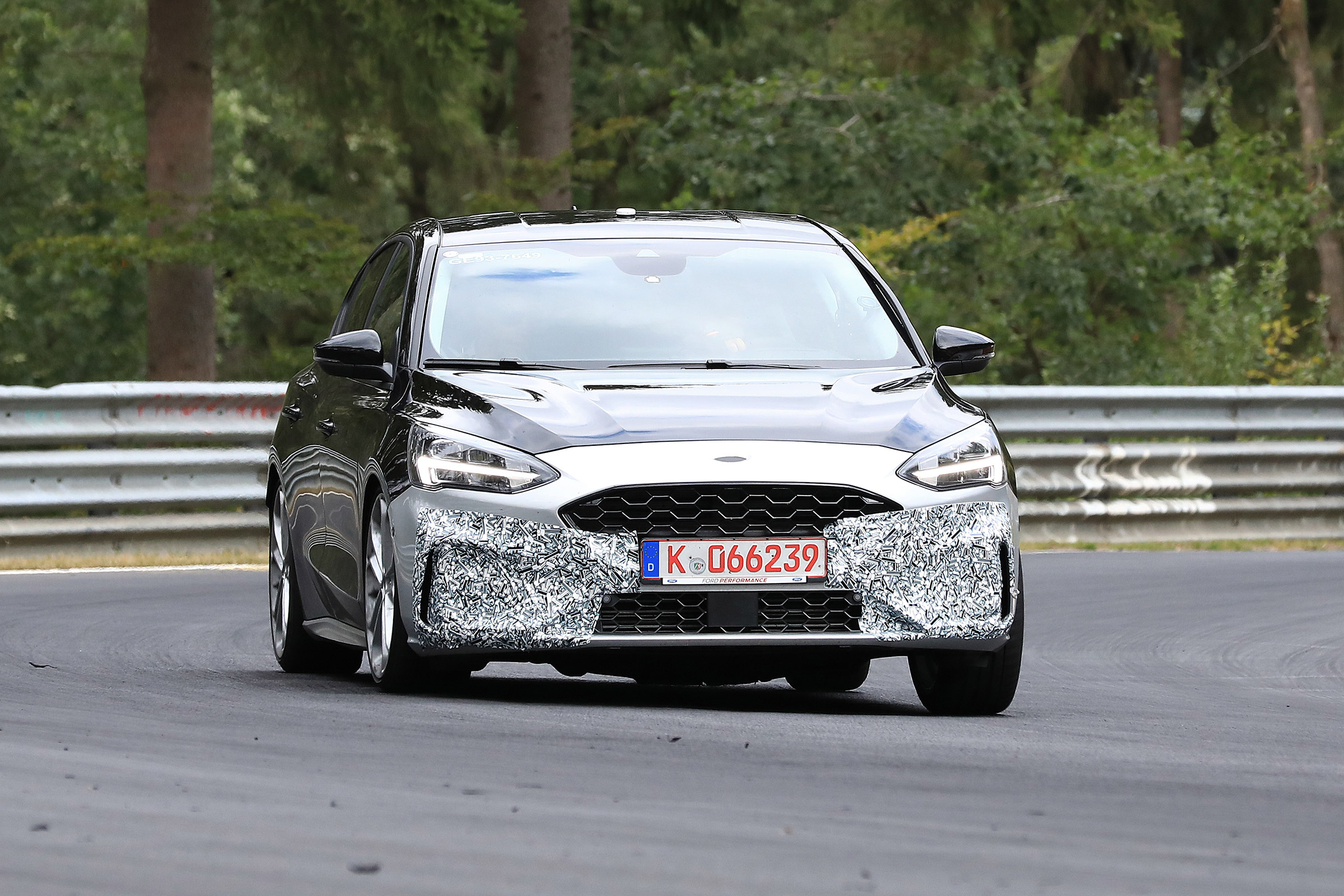 2019 Ford Focus ST prototype - front