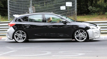 2019 Ford Focus ST prototype - profile