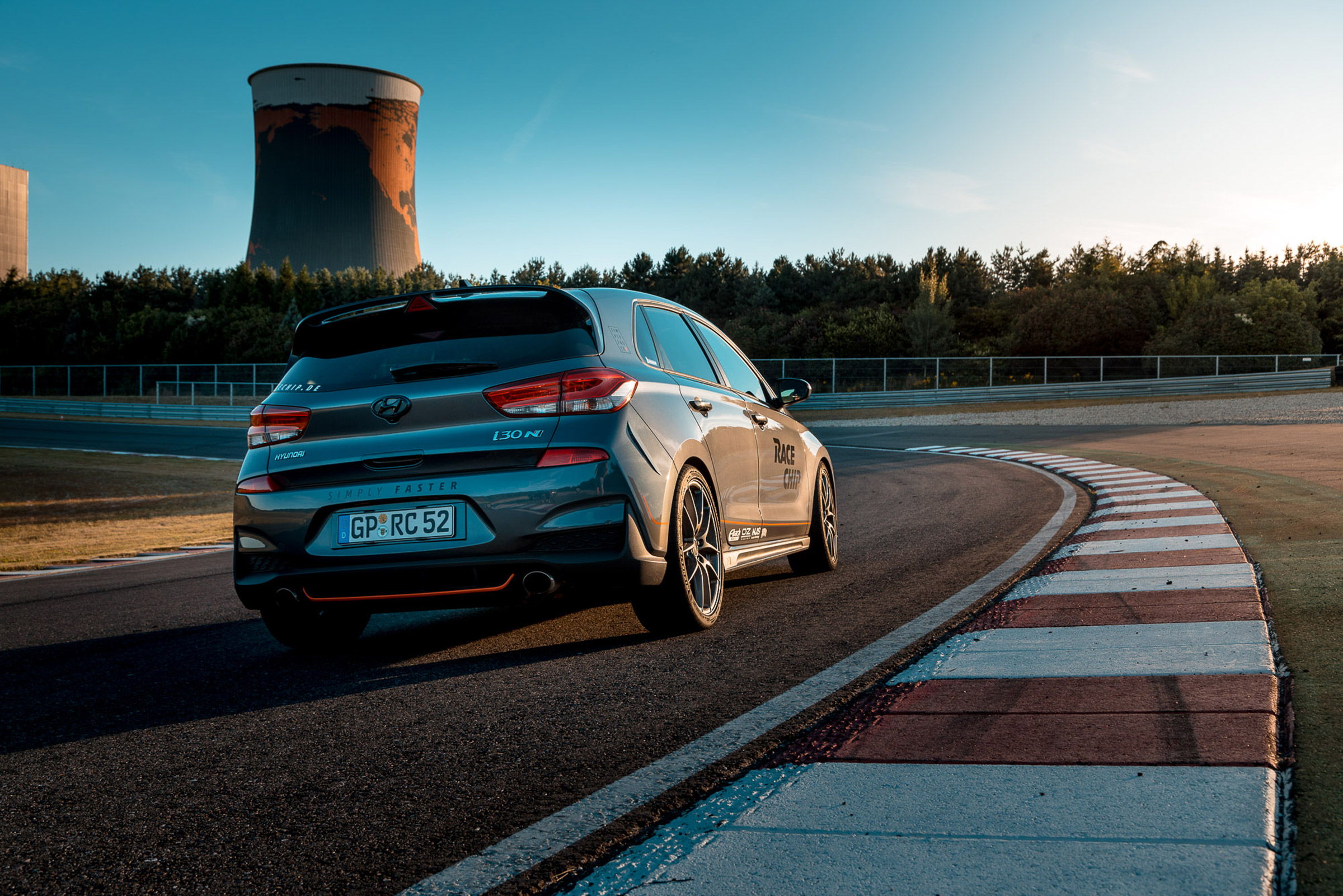 Hyundai i30 N RaceChips rear quarter