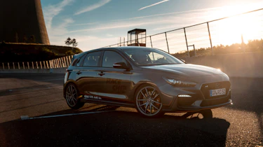 Hyundai i30 N RaceChips side