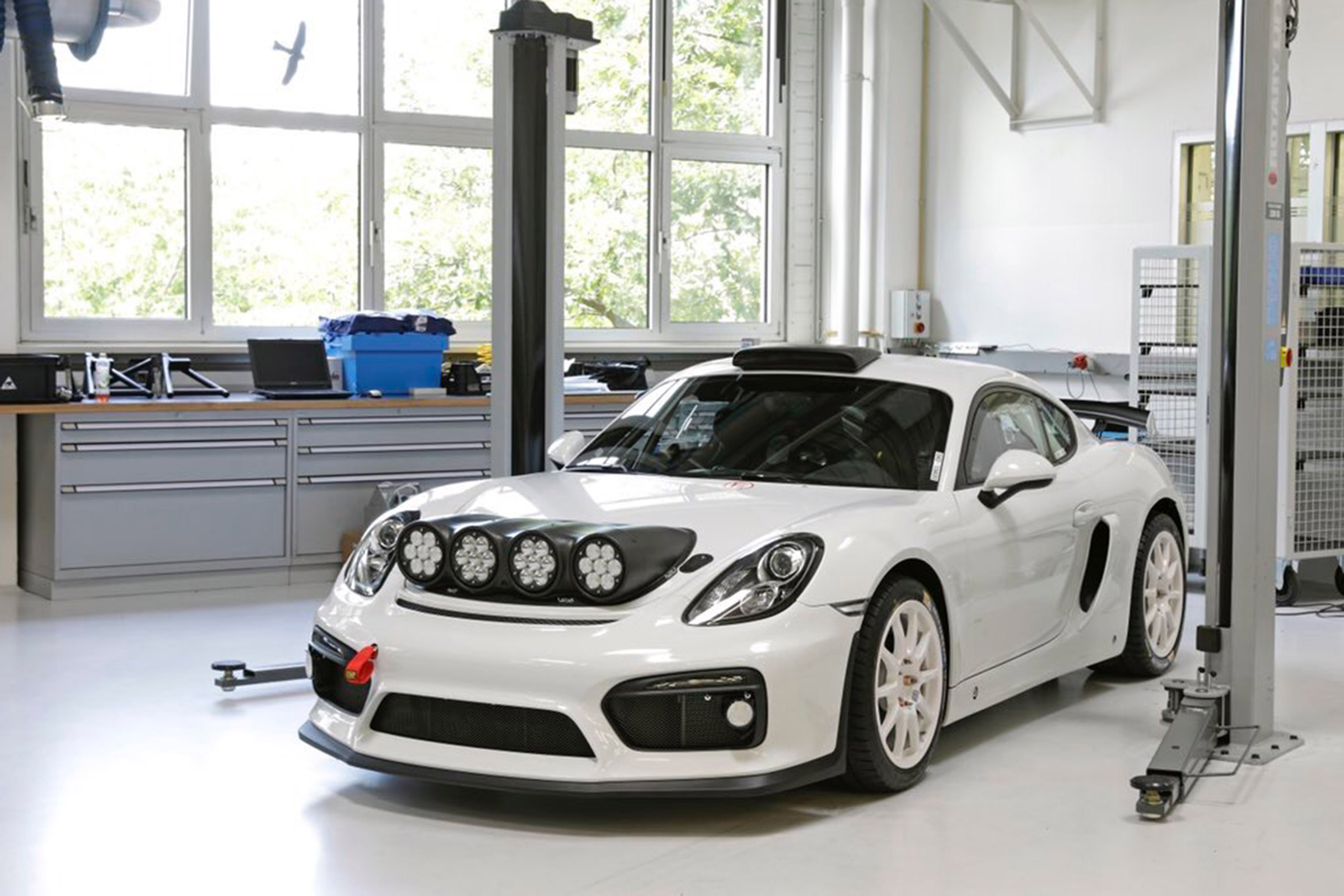 Porsche Cayman GT4 Clubsport rally - front