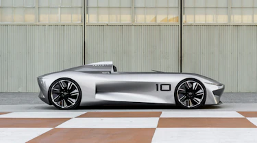 Infiniti Prototype 10 - side