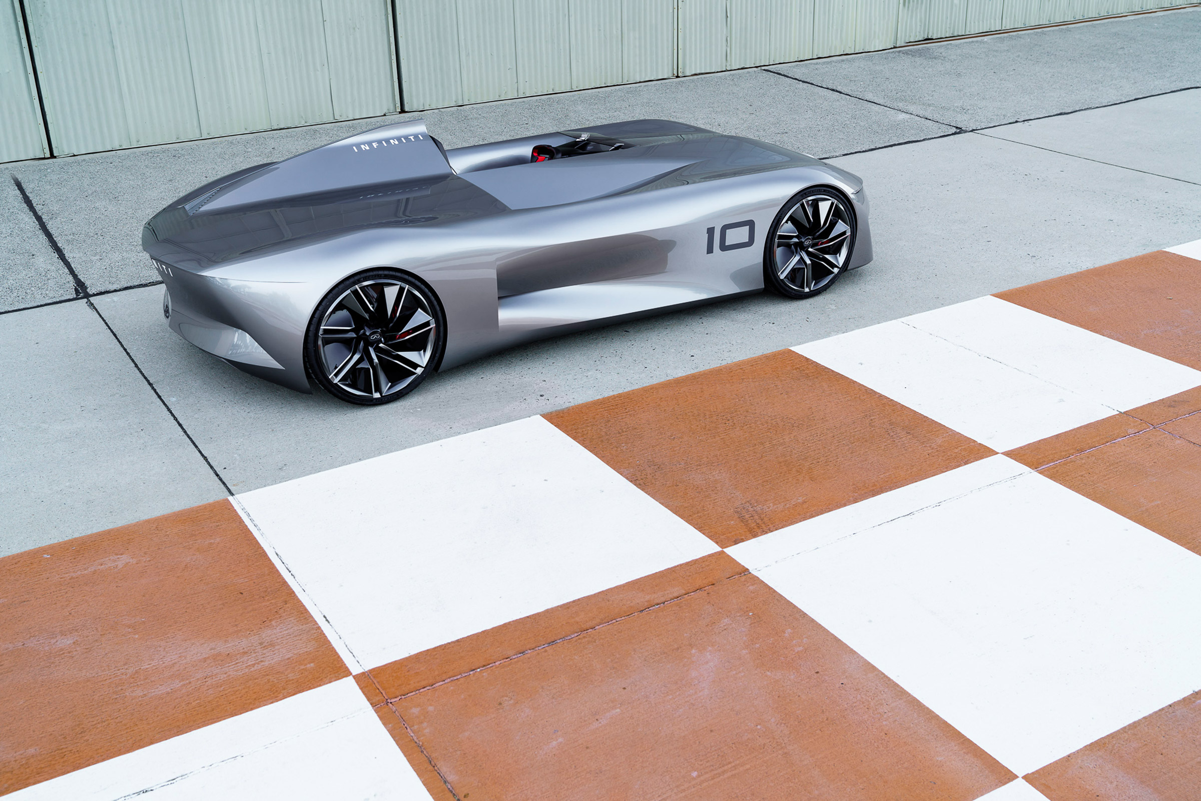 Infiniti Prototype 10 - side