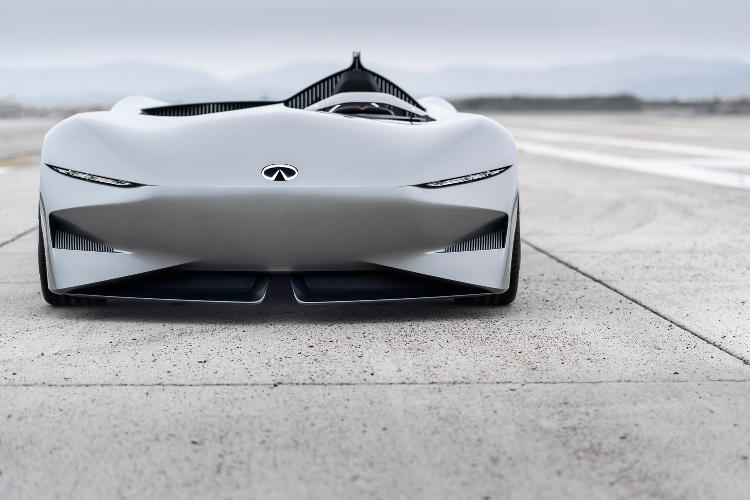 Infiniti Prototype 10 - front