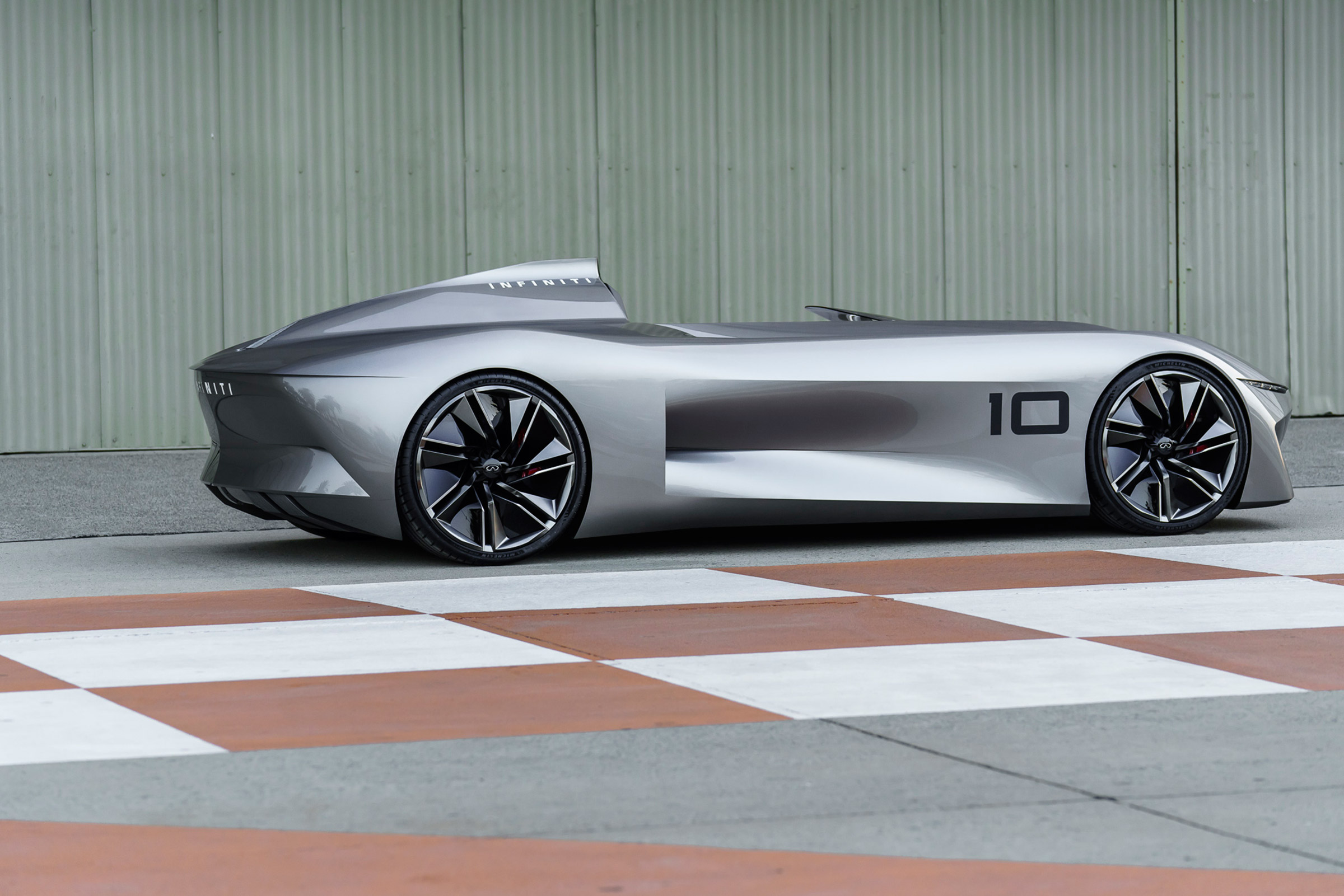 Infiniti Prototype 10 - rear quarter