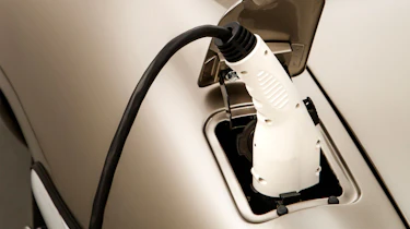 Jaguar Classic E-type Zero production - Recharge plug