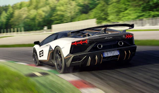 Lamborghini Aventador SVJ - rear quarter
