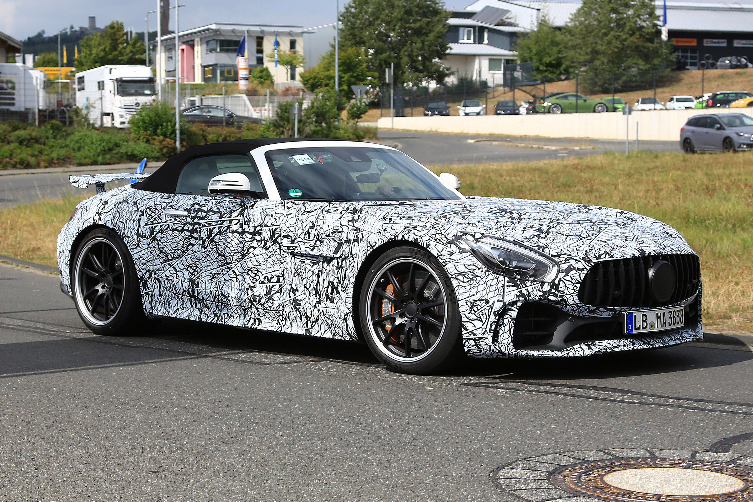 Mercedes-AMG GT R roadster spy - front quarter