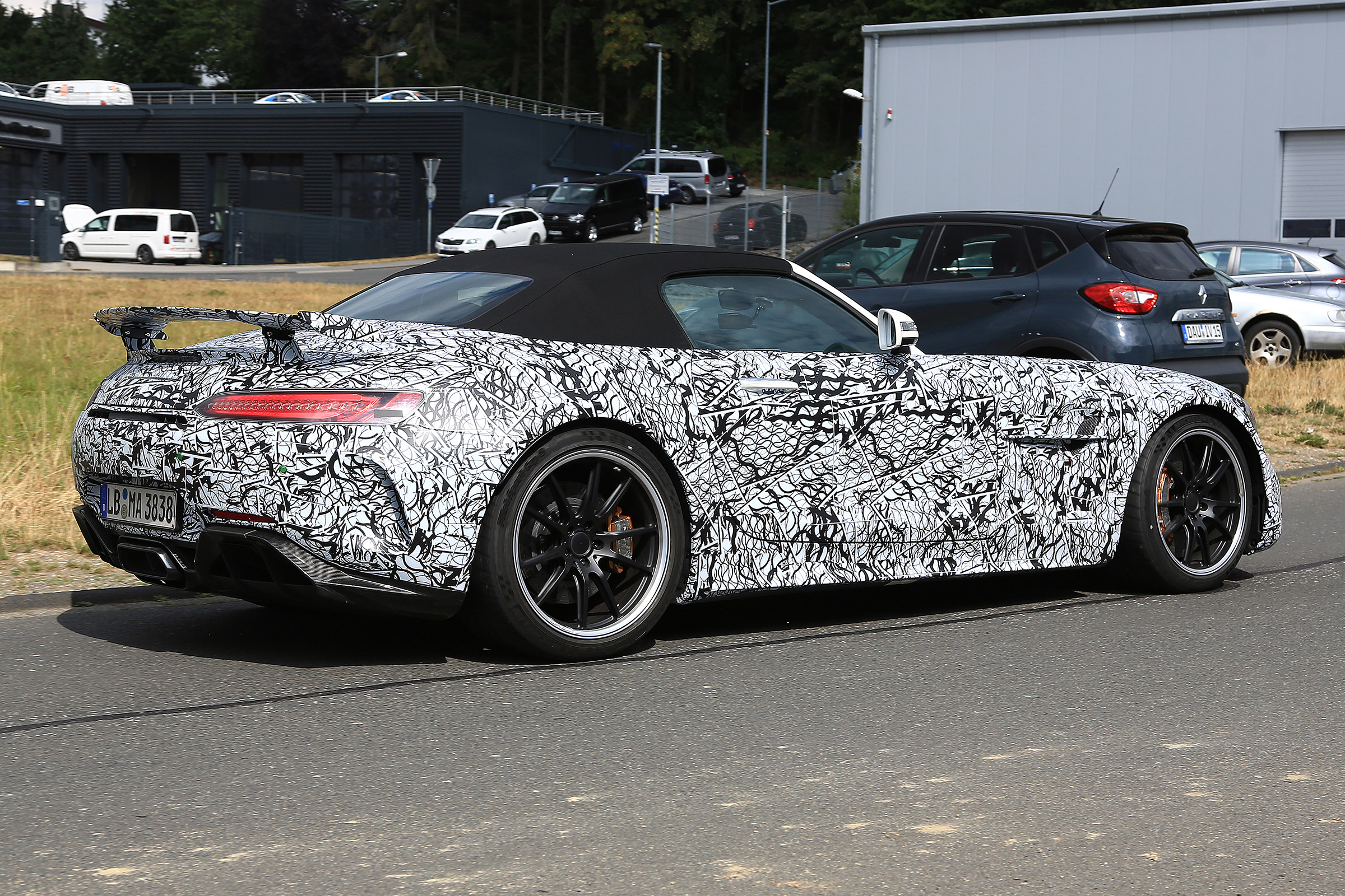 Mercedes-AMG GT R roadster spy - rear quarter