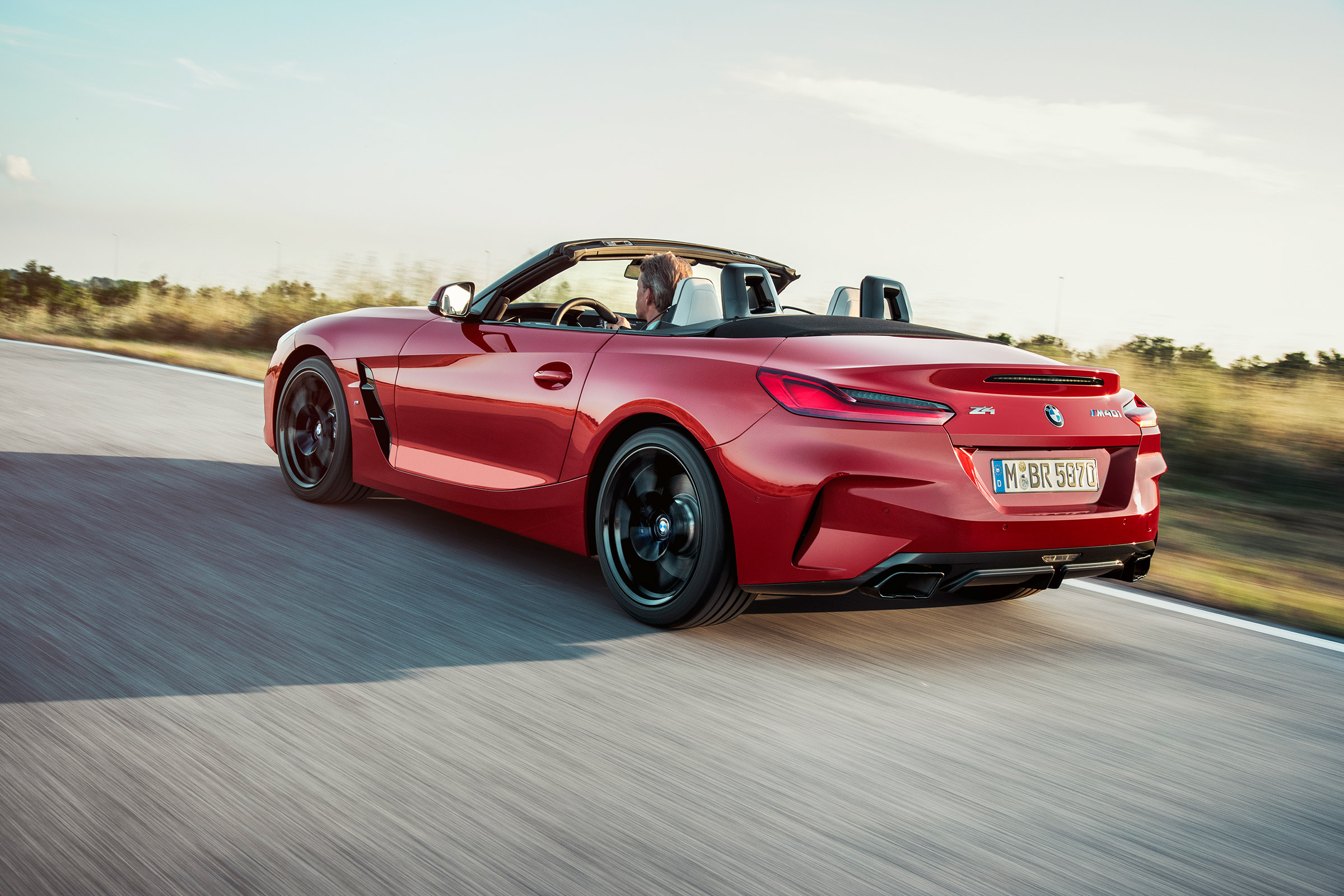 BMW Z4 M40i red - rear qaurter