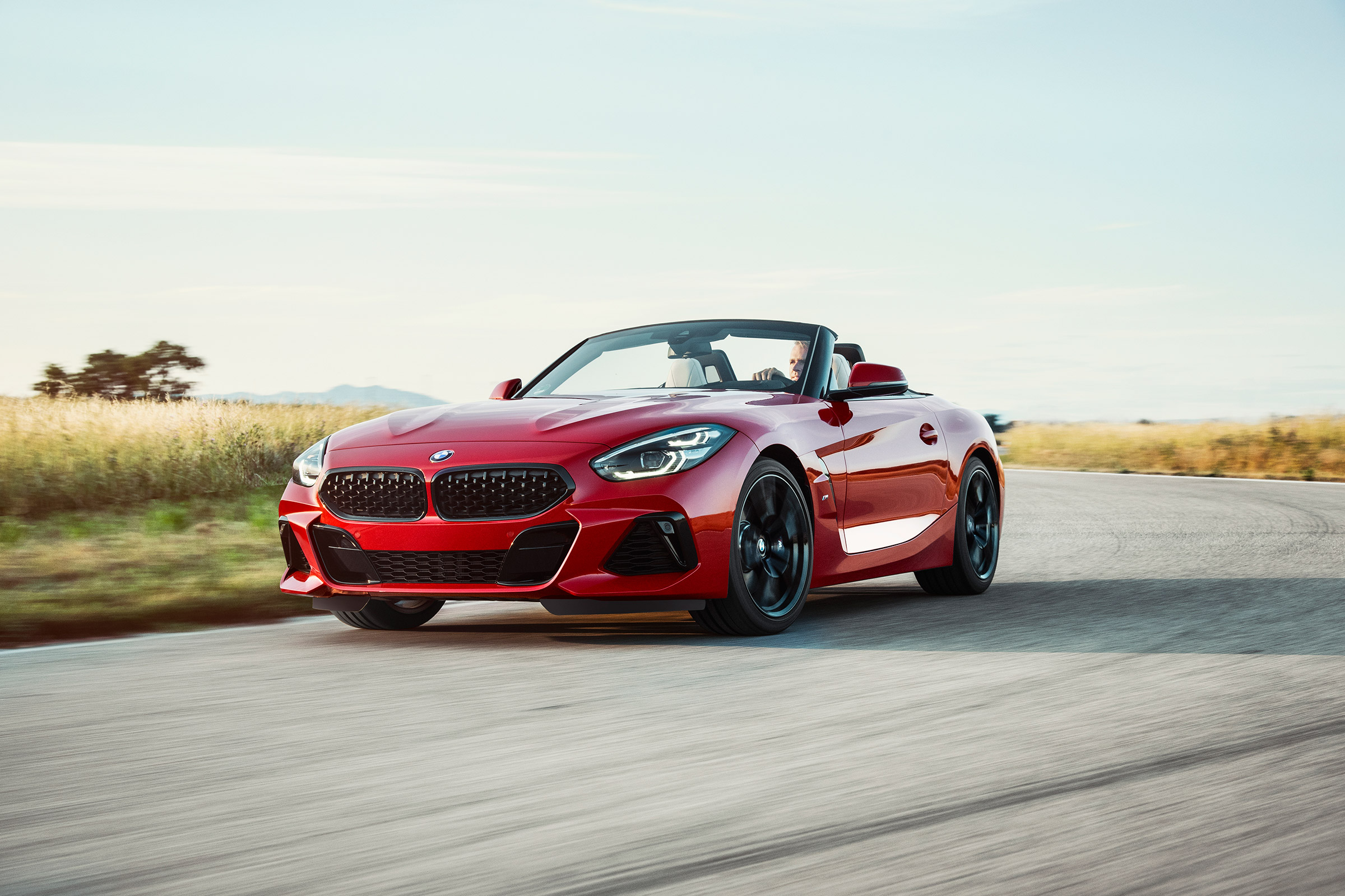 BMW Z4 M40i red - front