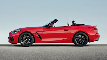 BMW Z4 M40i red - profile