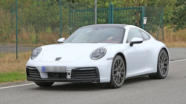 992 Porsche 911 spied - front