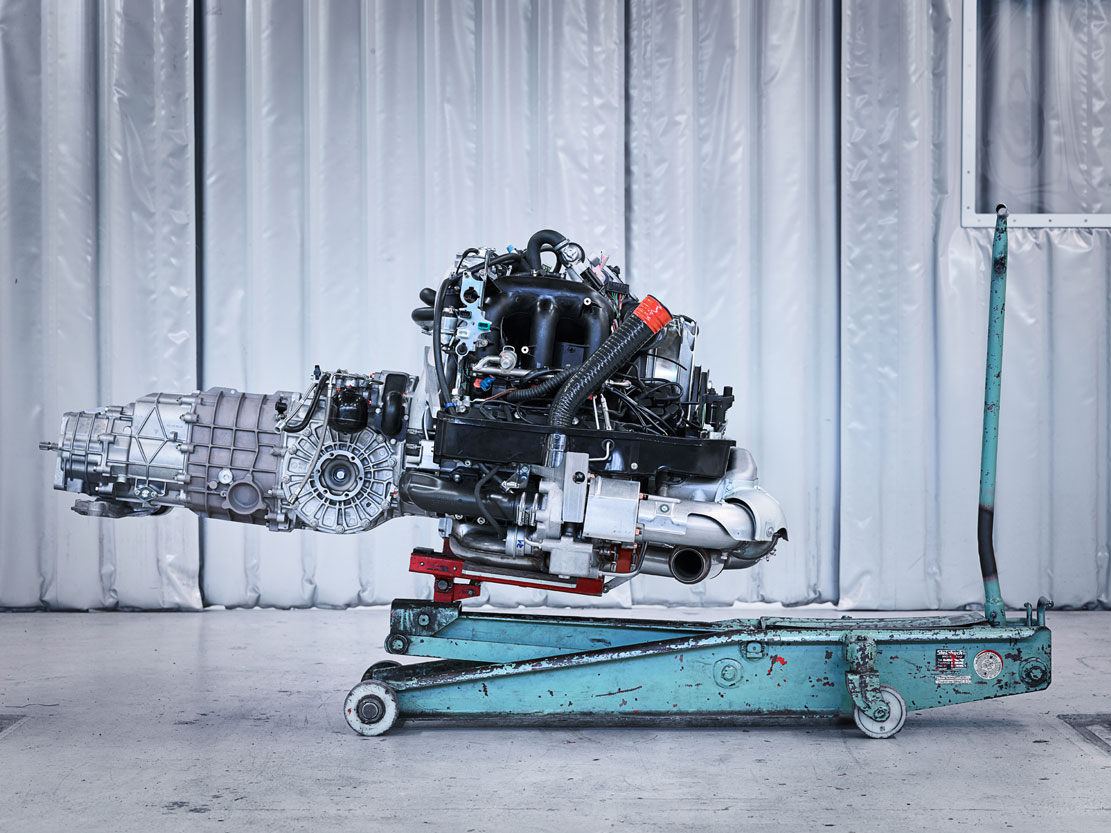 Porsche Classic Project Gold - Engine